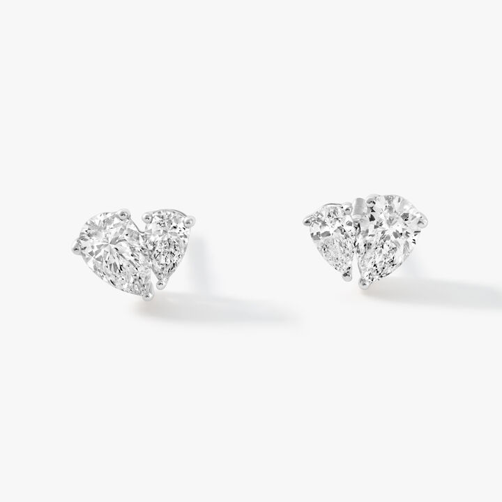 Catch Feelings Stud Earrings
