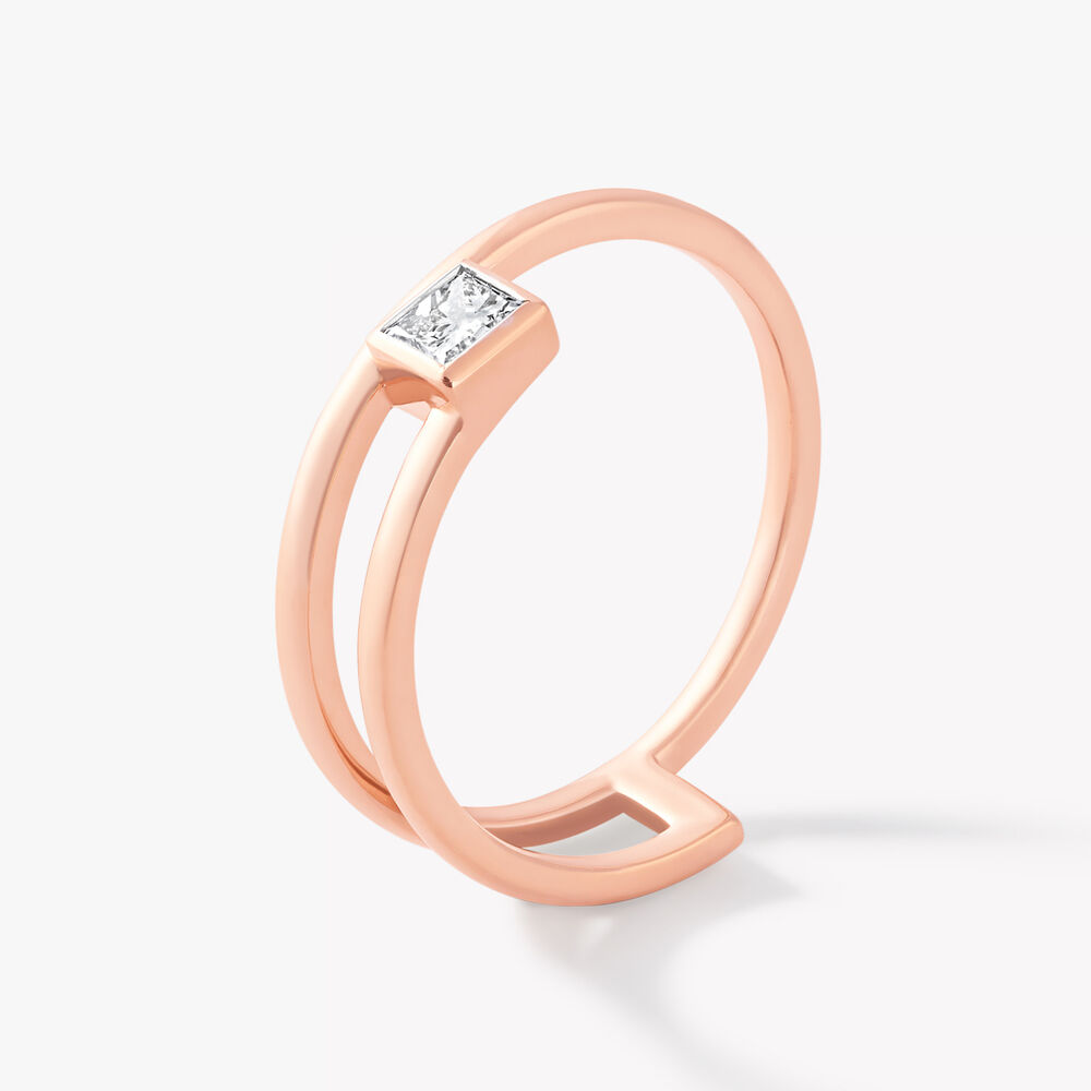 Princess with an Edge Ring,,hi-res image number null