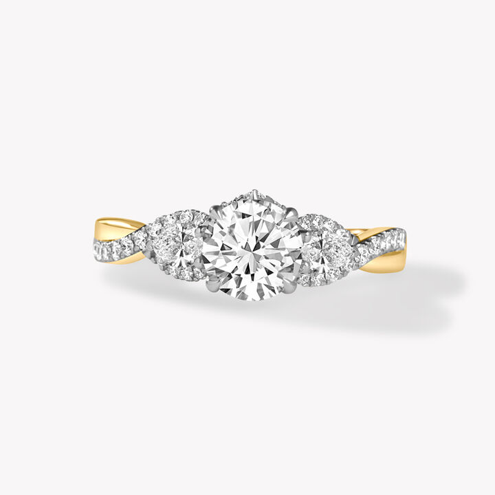 Main Plus Two Ring