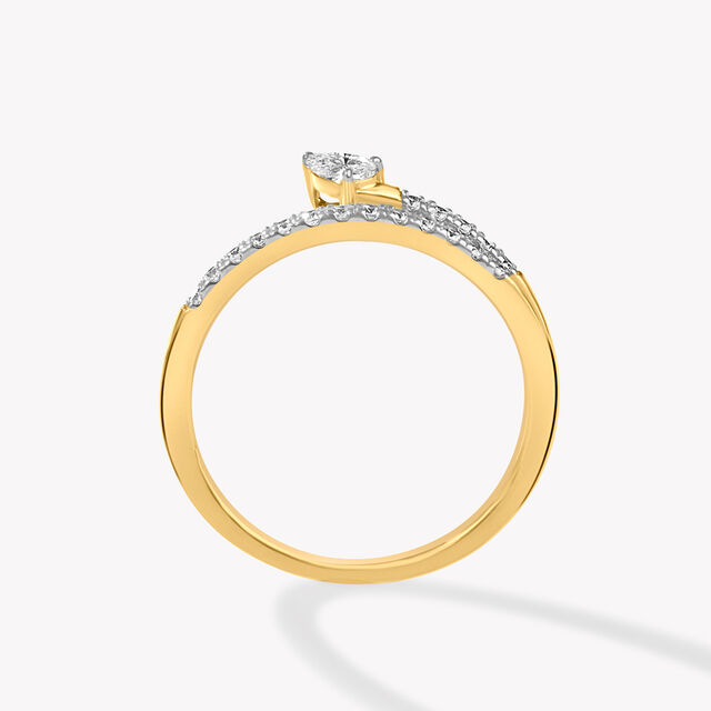 Own The Curve Ring,,hi-res image number null